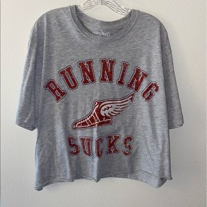 “running sucks” cropped tee